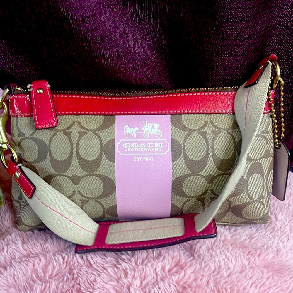 Coach leatherware shoulder bag